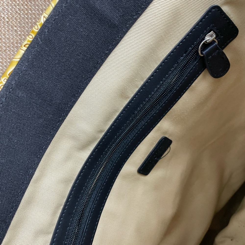 Miche Large Tote with yellow Nicole Yellow and Black Embossed shell - Picture 2 of 7